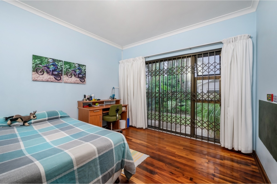 4 Bedroom Property for Sale in Summerstrand Eastern Cape